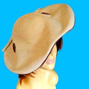 CREAM STIX, BAER & FULLER VINTAGE‎ HAT WITH BROWN BUTTONS
